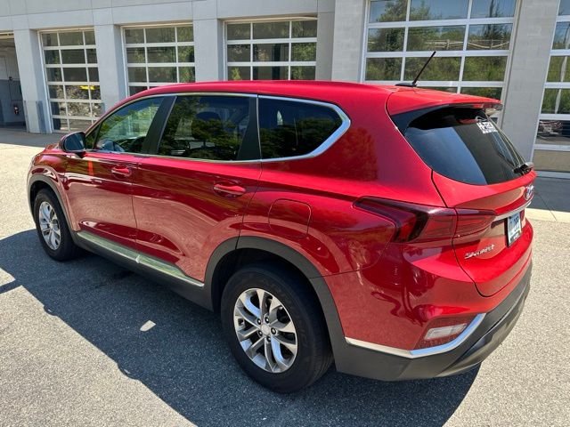 Used 2020 Red Hyundai SE image 2