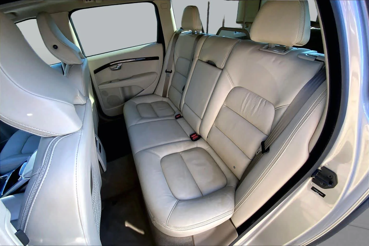 Used 2013 Twilight Bronze Metallic Volvo 3.2L image 19