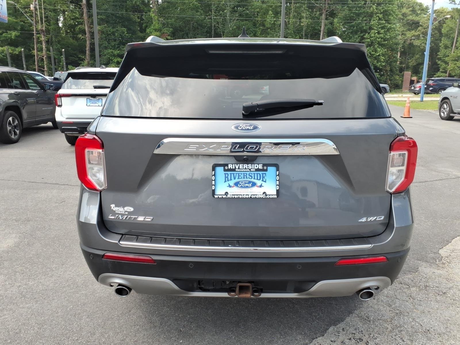 Used 2021 Gray Metallic Ford Limited image 4