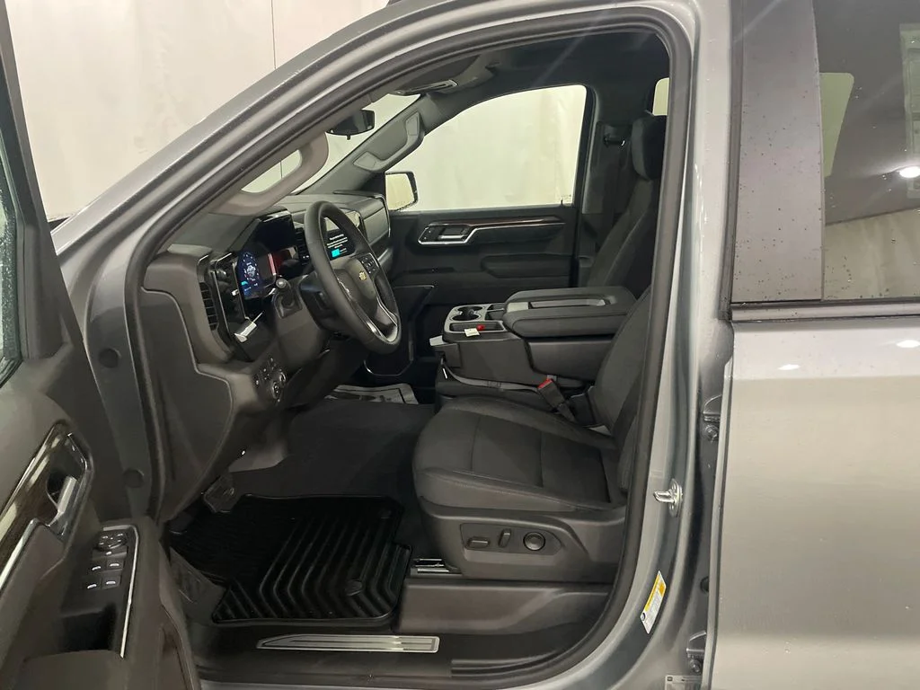 New 2026 Sterling Gray Metallic Chevrolet LT (2FL) image 11