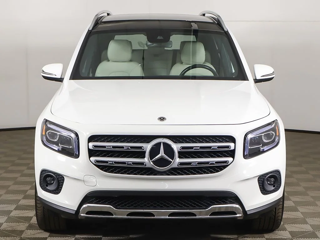 Used 2022 Polar White Mercedes-Benz GLB 250 image 12