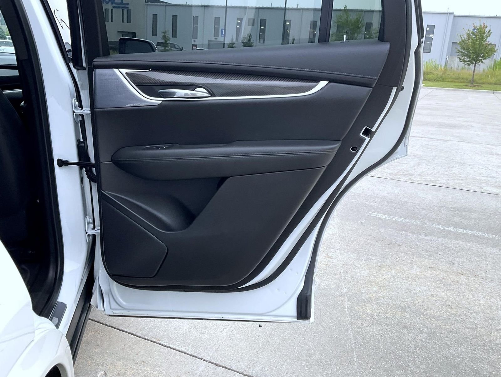 Used 2022 White Cadillac Sport image 23