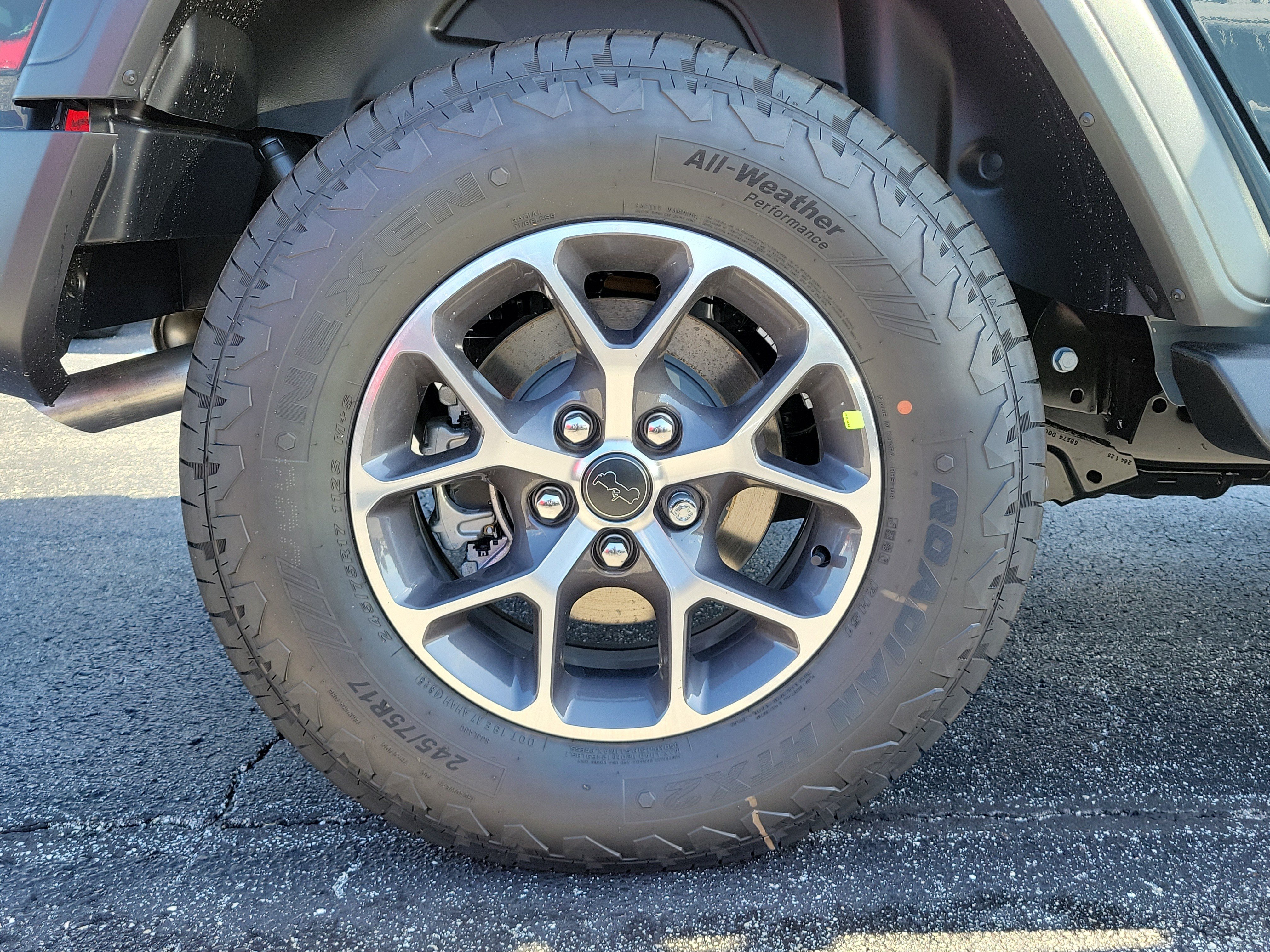 New 2026 Anvil Clear-Coat Exterior Paint Jeep Sport S image 4