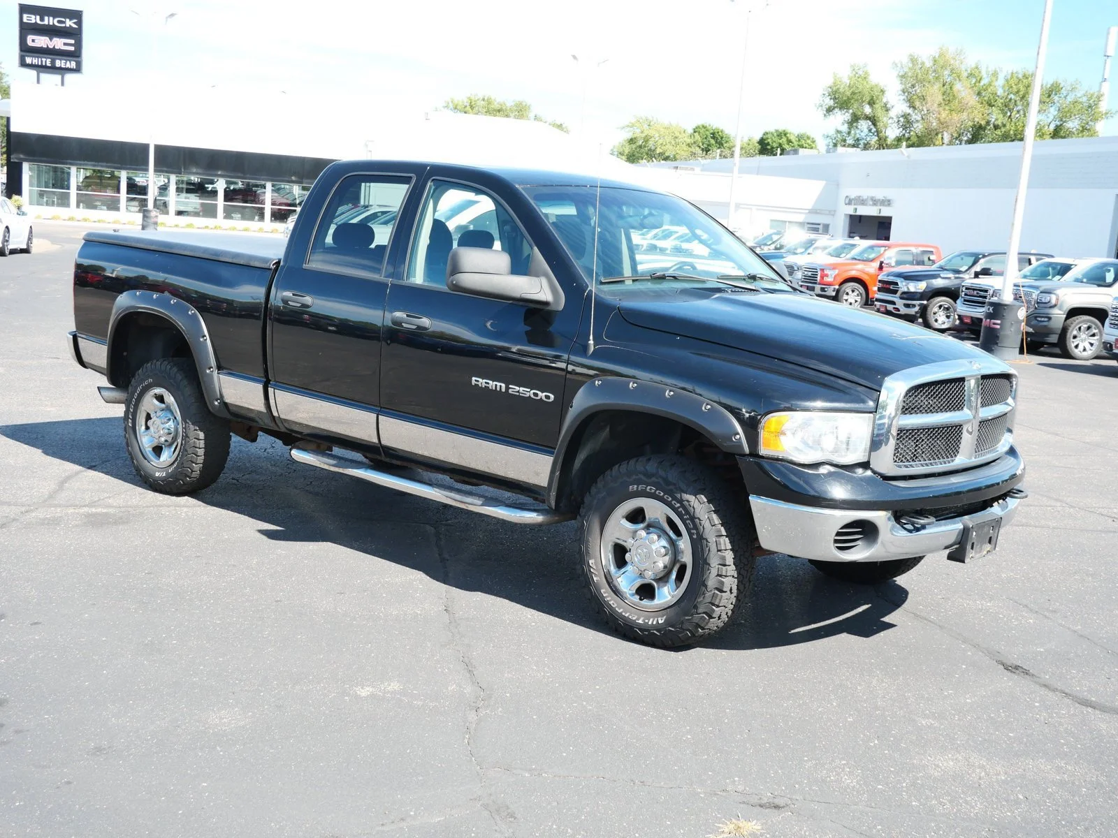 Used 2004 Dodge Ram 2500 Pickup SLT with VIN 3D7KU28C24G220805 for sale in Saint Paul, Minnesota