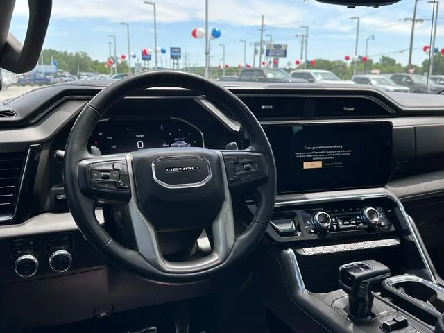 Used 2024 Silver GMC Denali image 9