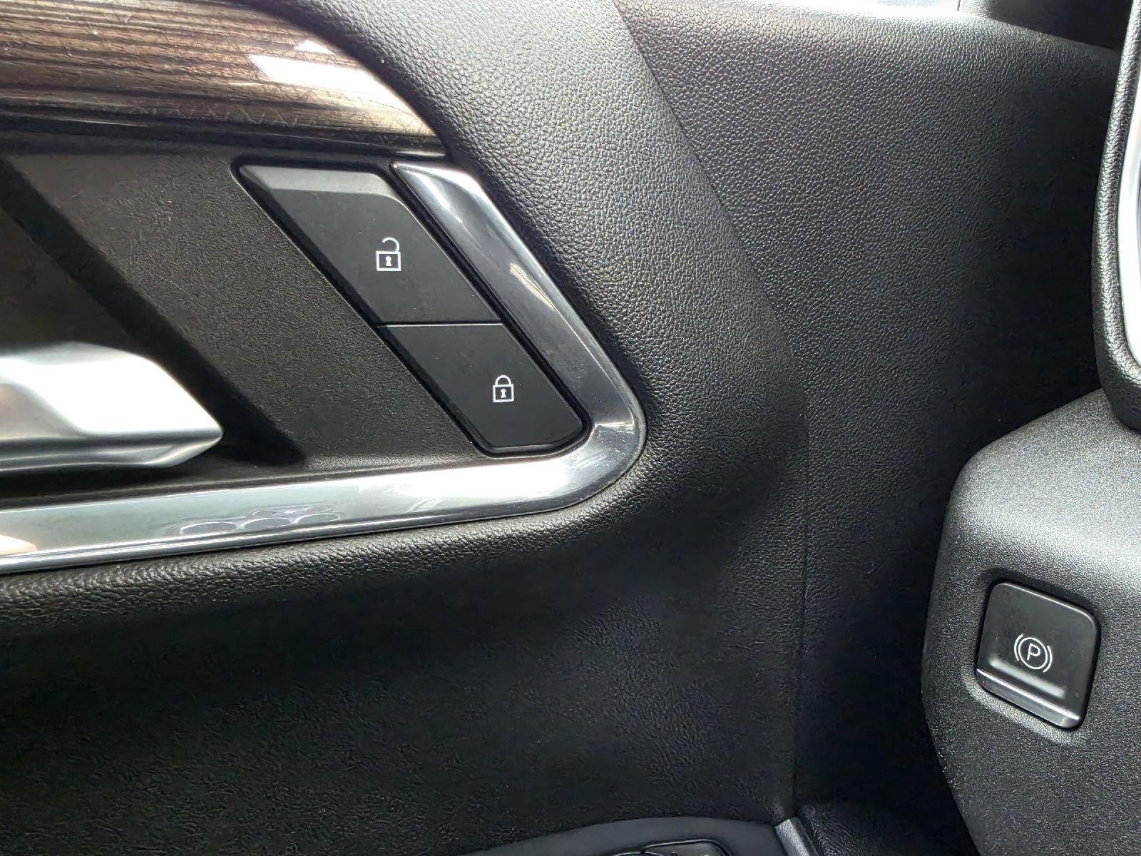 Used 2023 Northsky Blue Metallic Chevrolet RST image 53