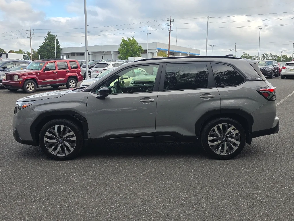 2025 Subaru Forester Touring - Photo 12