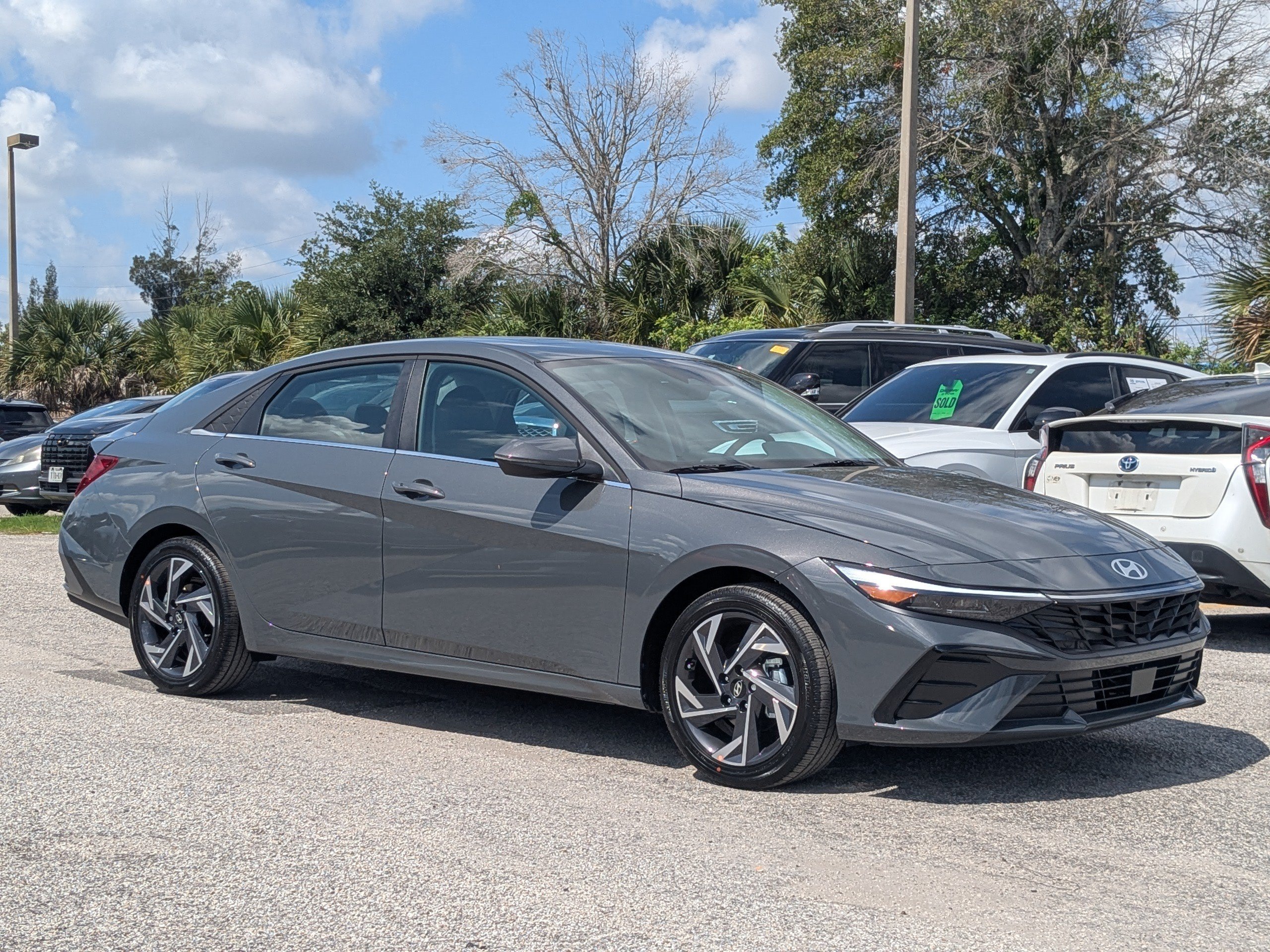 New 2026 Ecotronic Gray Hyundai Limited image 2