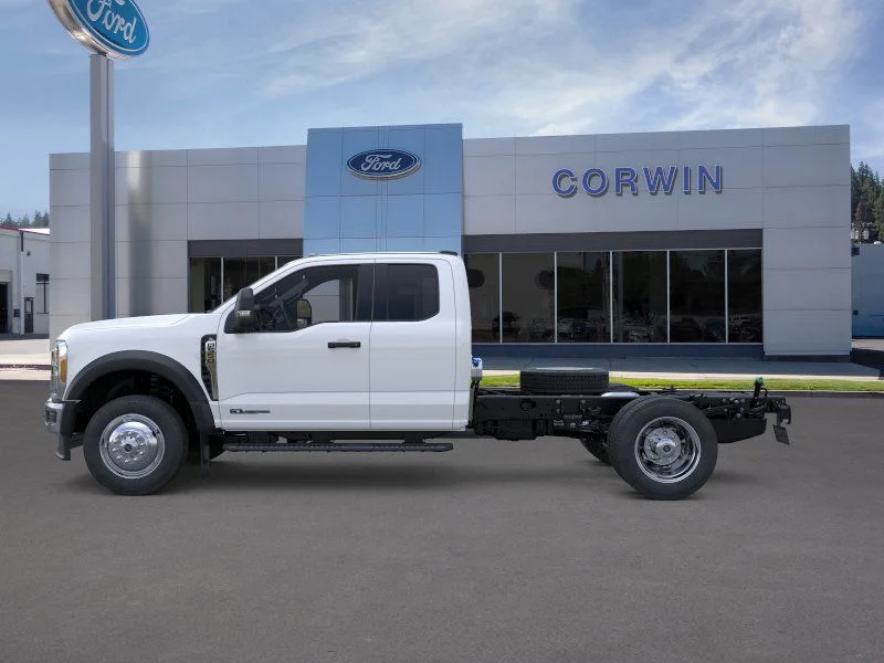 New 2026 Oxford White Ford F-550® XL image 5