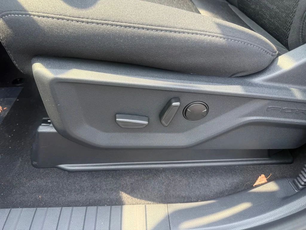 New 2026 Antimatter Blue Metallic Ford XLT image 16