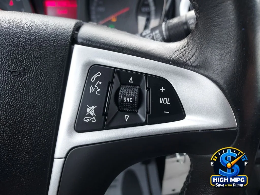 Used 2015 Blue GMC SLE-2 image 20