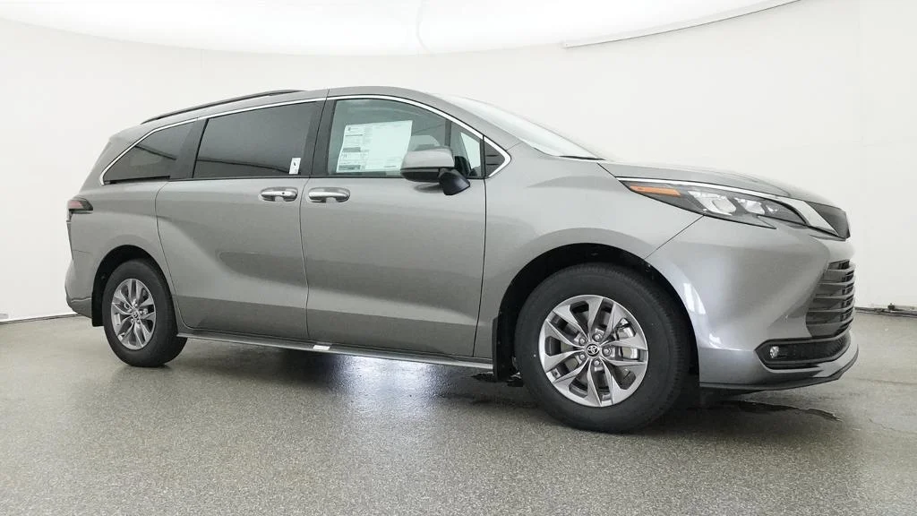 New 2026 Heavy Metal Toyota XLE image 11