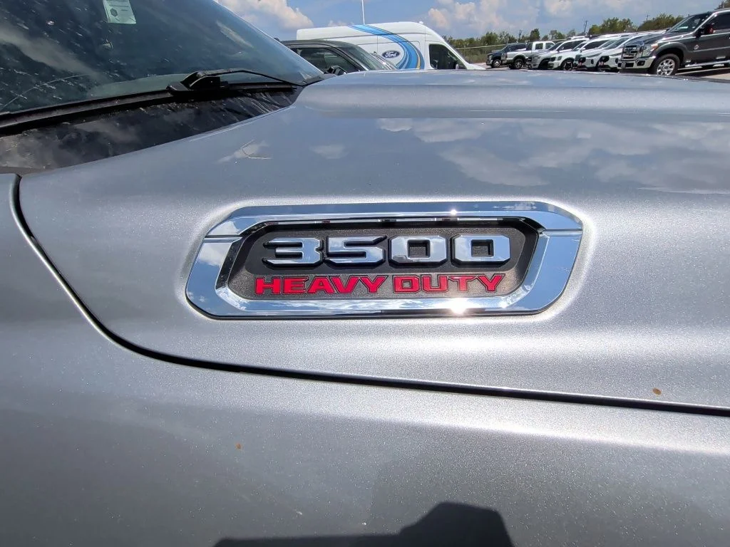 Used 2022 Silver Ram Tradesman image 19