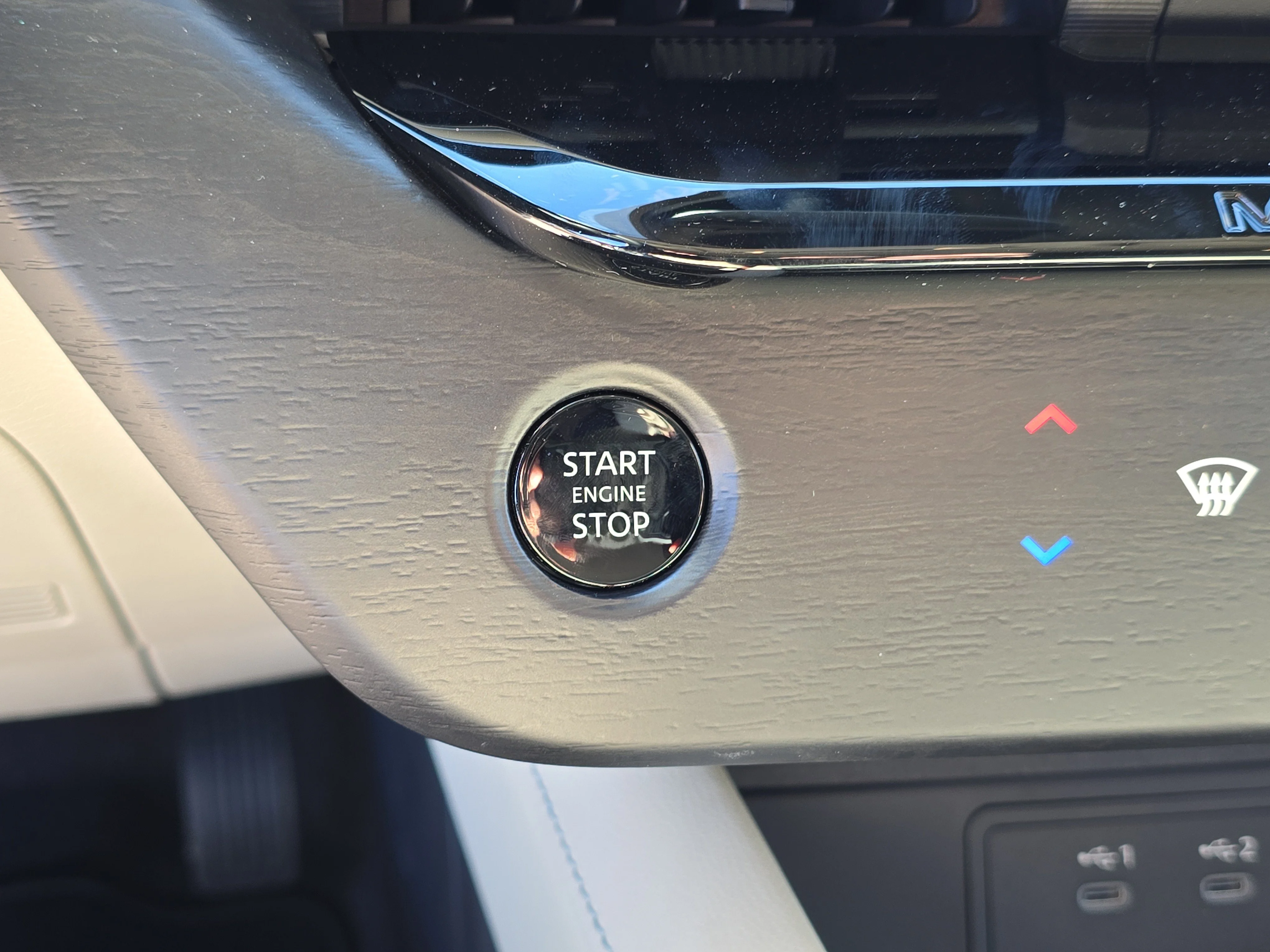 New 2026 Everest White Pearl TriCoat / Super Black Two-tone Nissan Platinum image 28
