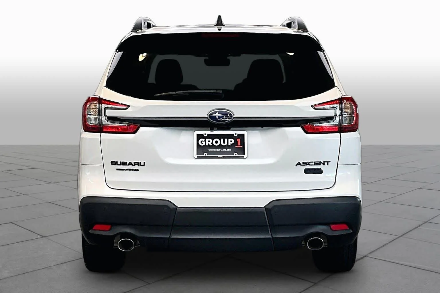 Used 2023 Crystal White Pearl Subaru Onyx Edition Limited image 5
