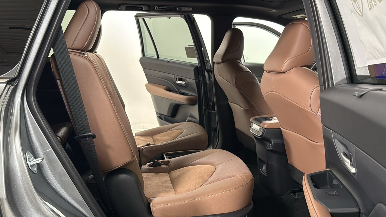 New 2026 Heavy Metal <sup>1</sup> Toyota  MAX Platinum image 18
