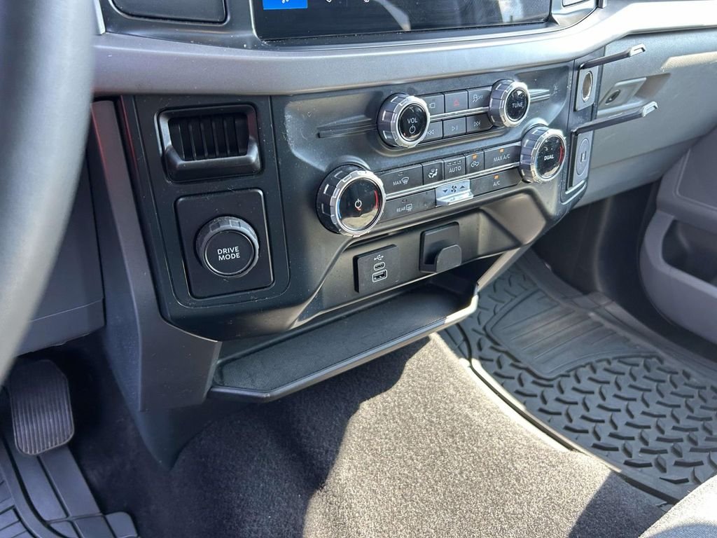 Used 2025 White Ford XLT image 21