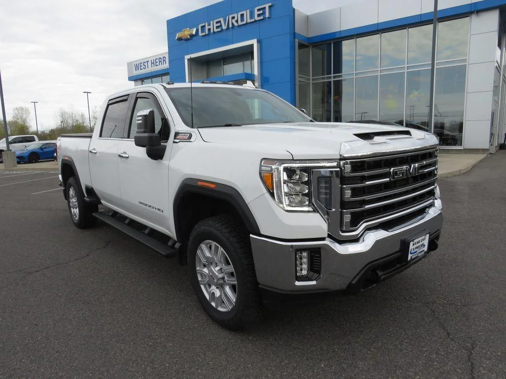 Used 2022 Summit White GMC SLT image 2