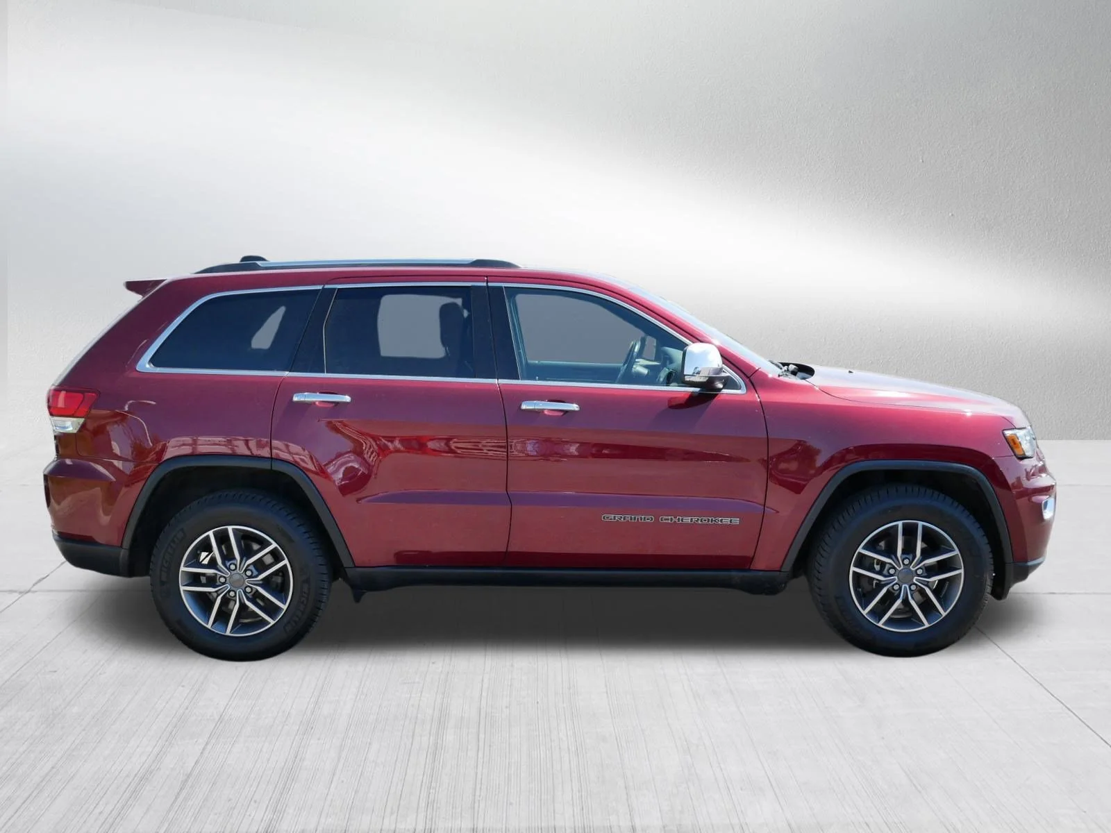 Used 2020 Velvet Red Pearlcoat Jeep Limited image 8