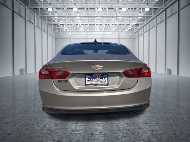 Used 2022 Gray Chevrolet LS image 7