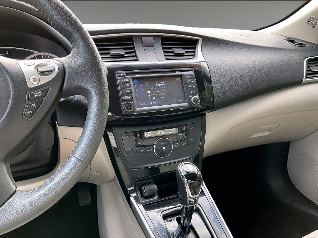 Used 2017 Scarlet Ember Nissan SL image 18