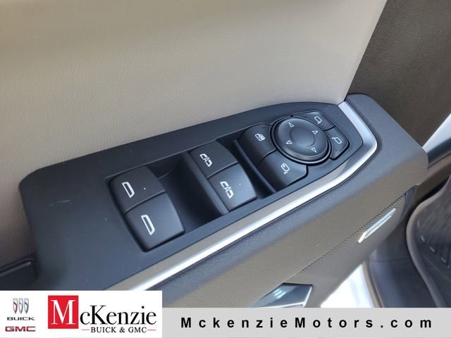 New 2026 Glacier White Tricoat GMC SLT image 9