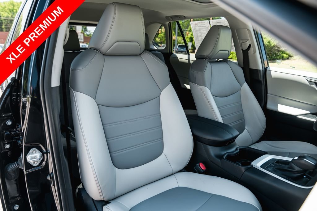 Used 2023 Midnight Black Metallic Toyota XLE Premium image 30