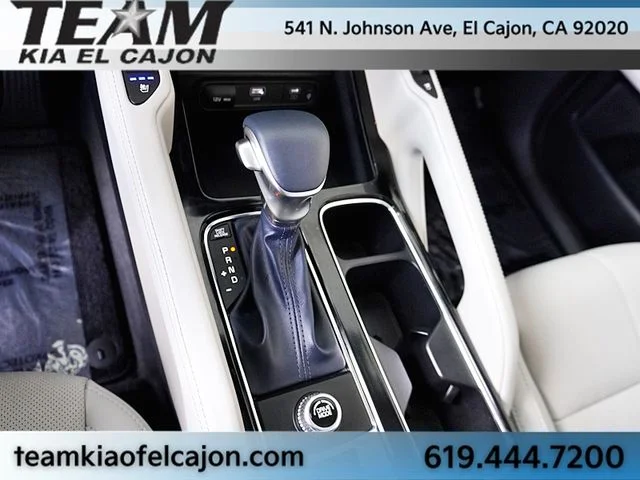 Certified Used 2024 White Kia EX FWD image 32