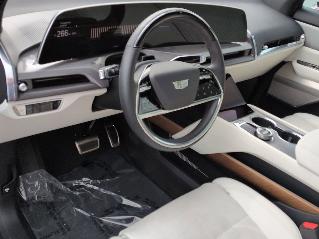 2026 Cadillac VISTIQ Sport - Photo 18