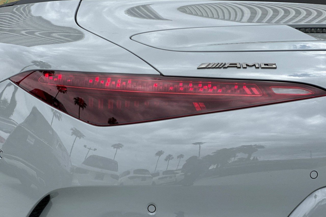 New 2026 MANUFAKTUR Alpine Grey Mercedes-Benz AMG® SL 55 Roadster image 23