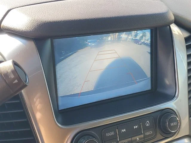 Used 2018 IRIDESCENT PEARL TRICOAT Chevrolet Premier image 24