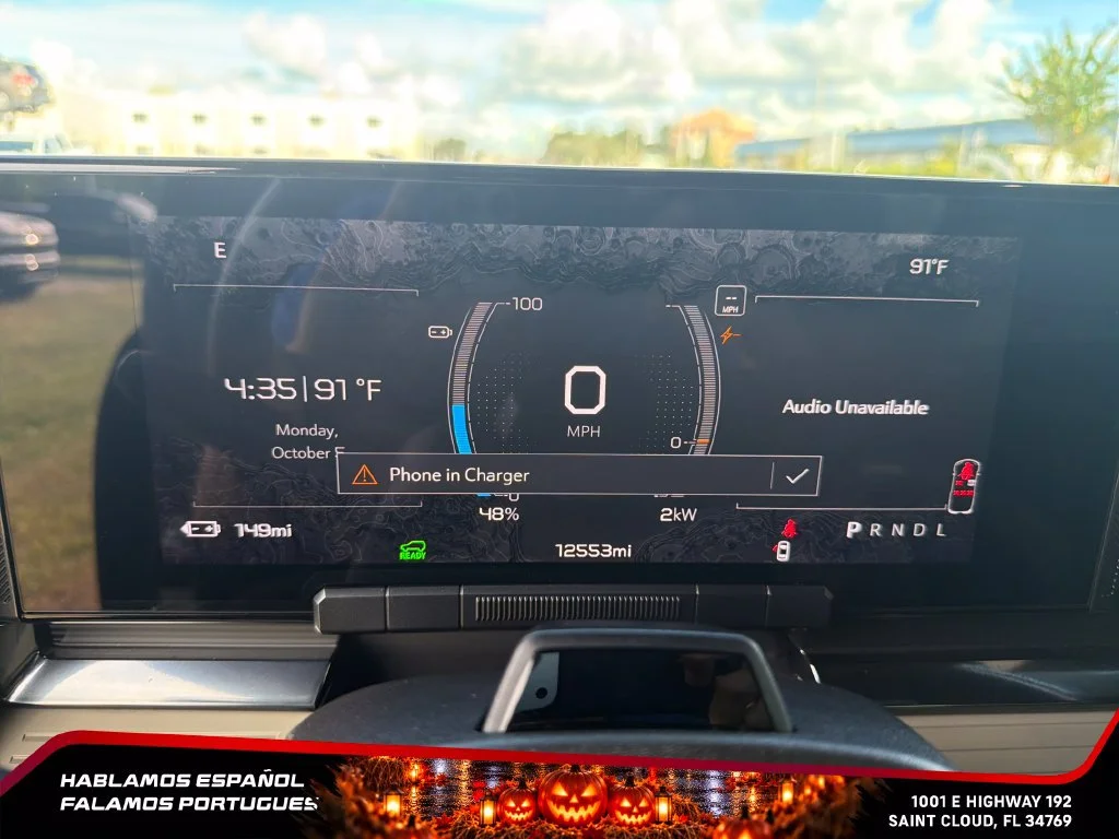 Used 2026 Void Black GMC 2X image 9