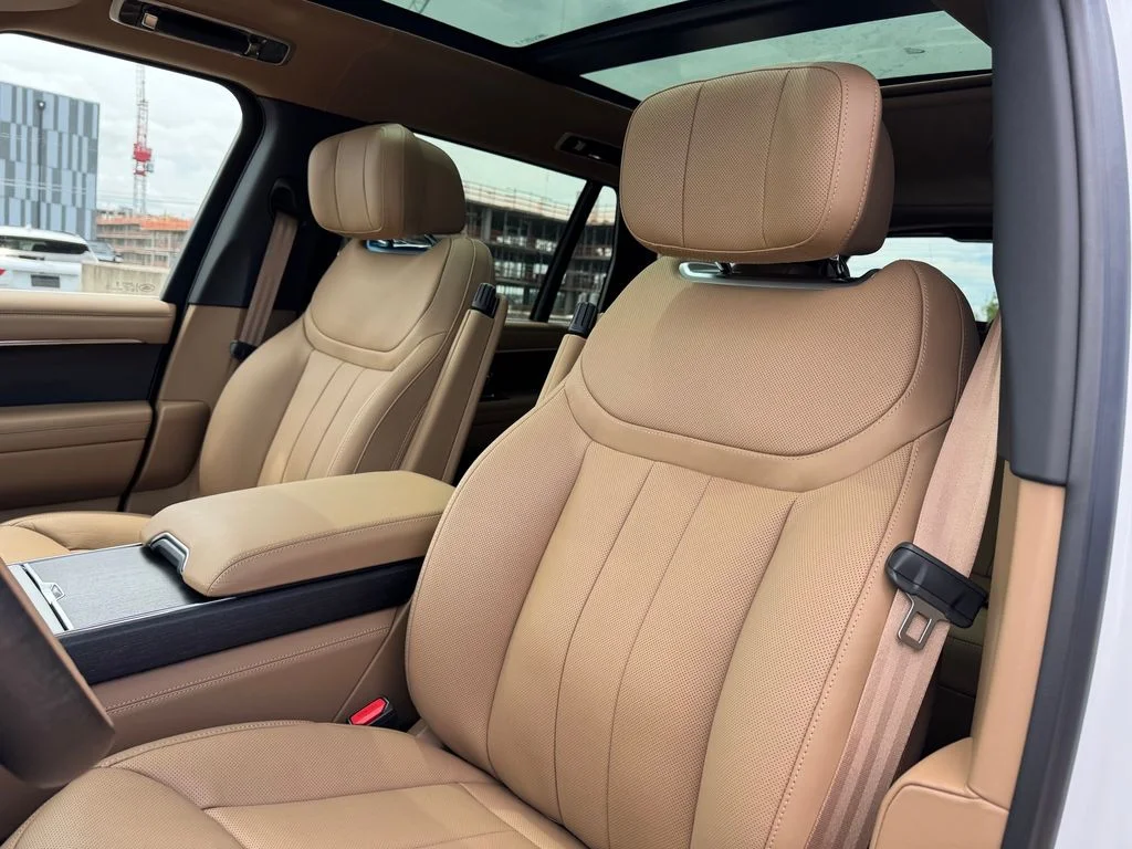 New 2026 White Land Rover Autobiography image 12
