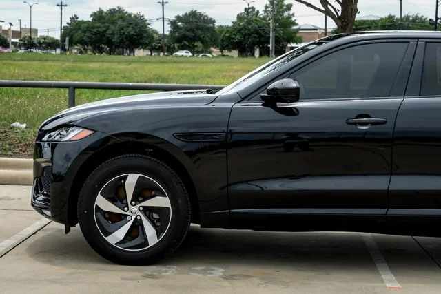 2026 Jaguar F-Pace R-Dynamic S - Photo 12
