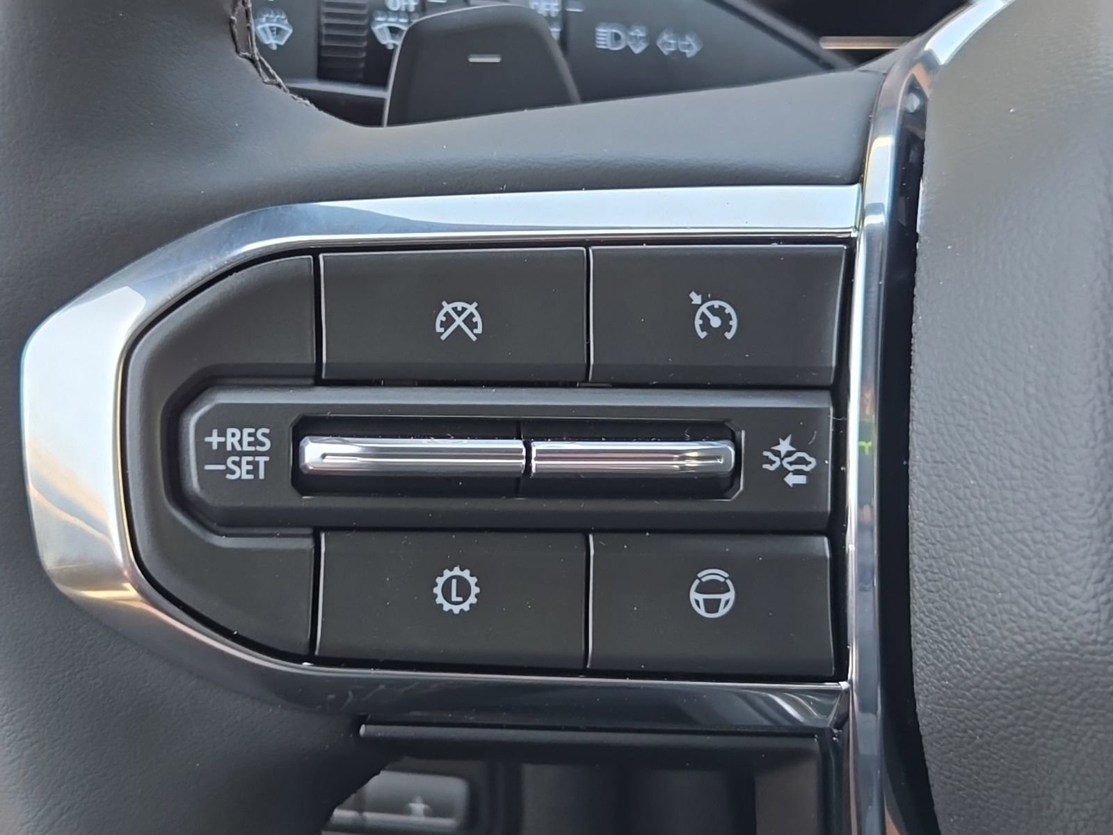 2026 GMC Yukon XL Denali - Photo 39