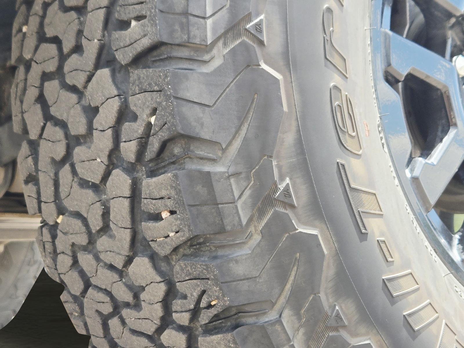 Used 2023 Hot Pepper Red Tinted Clearcoat Ford Raptor image 74