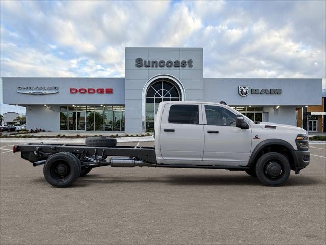 New 2026 Bright White Clear-Coat Exterior Paint RAM Tradesman image 47