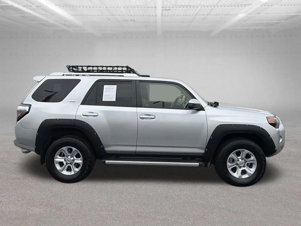 Certified Used 2018 Classic Silver Metallic Toyota SR5 image 14