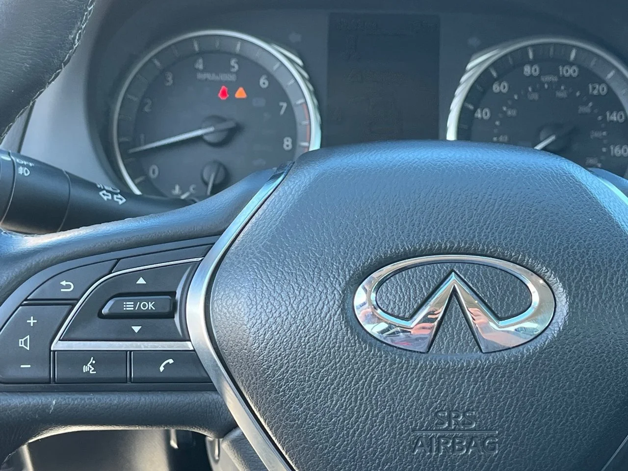 Certified Used 2023 Majestic White INFINITI Luxe image 19