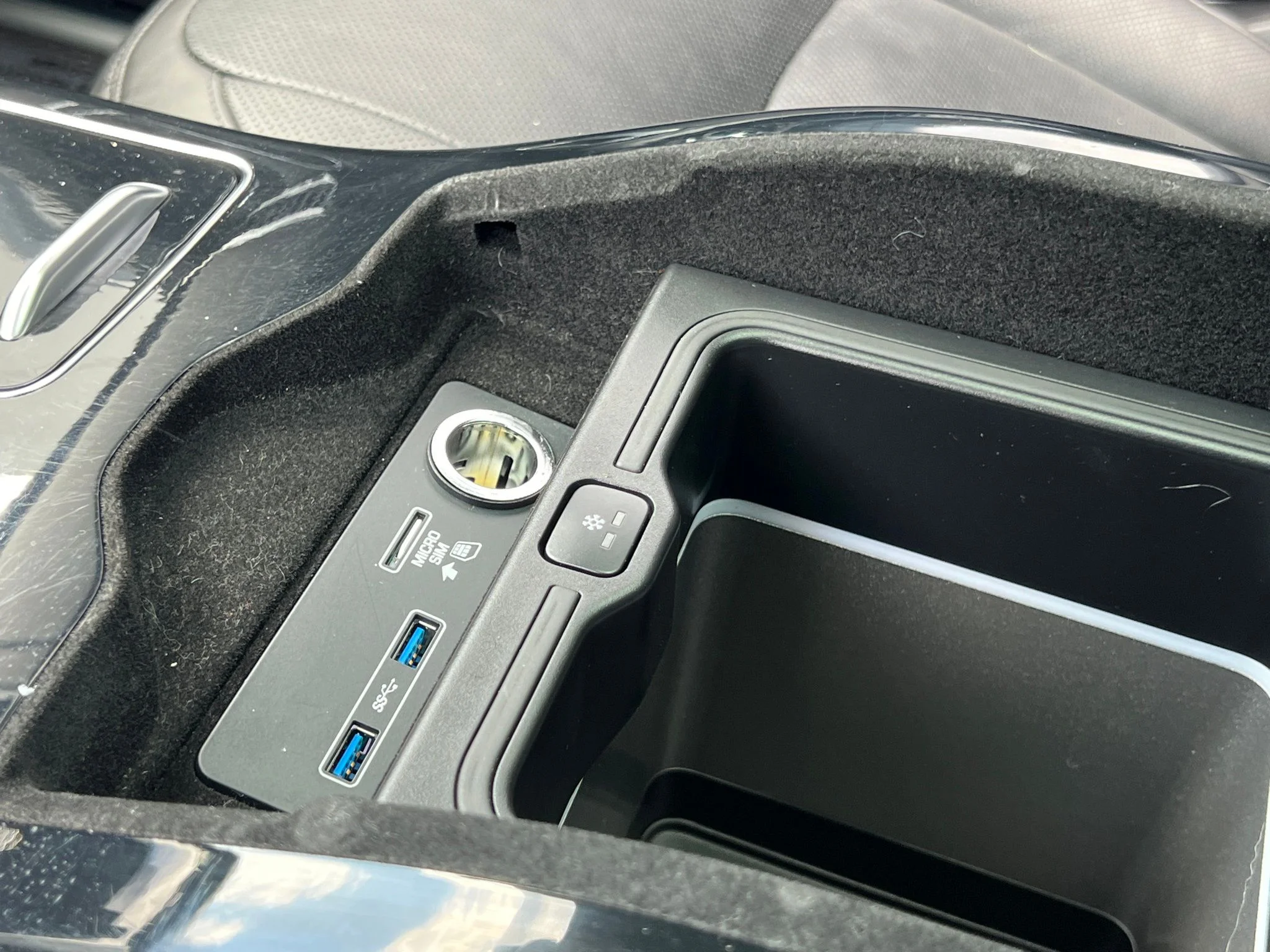 Used 2022 Gray Land Rover Westminster image 31