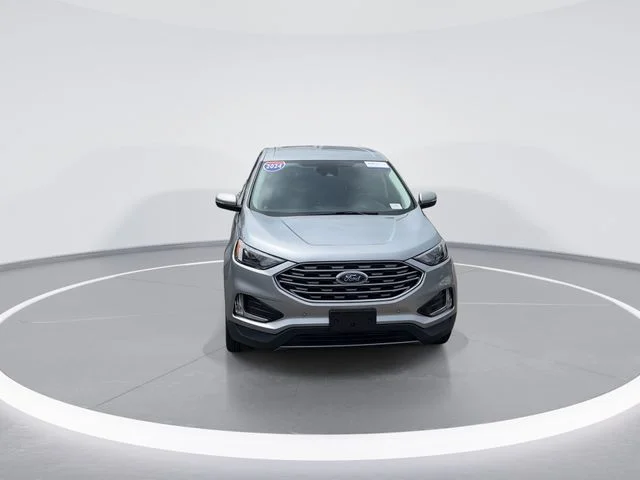 Used 2024 Silver Ford Titanium image 2