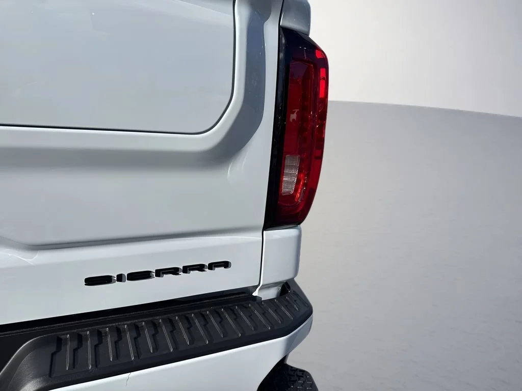 New 2026 Glacier White Tricoat GMC Denali Ultimate image 40