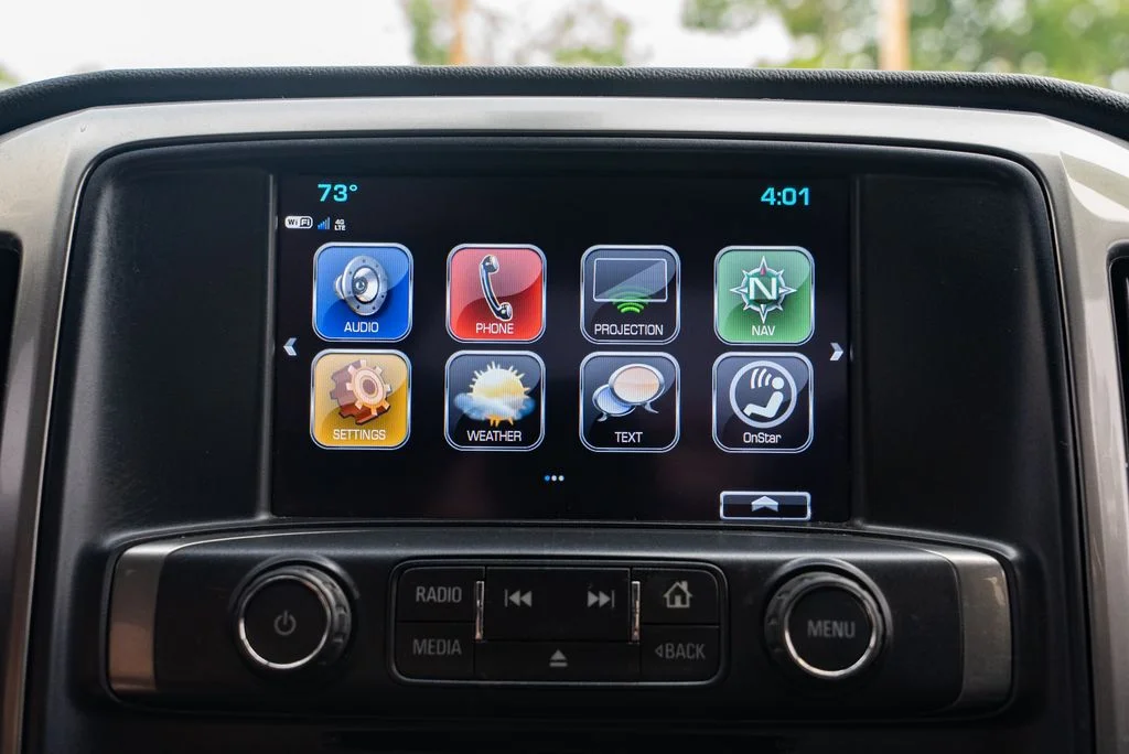 Used 2018 Black Chevrolet LT image 17