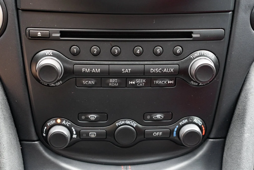 Used 2020 White Nissan Nismo image 19