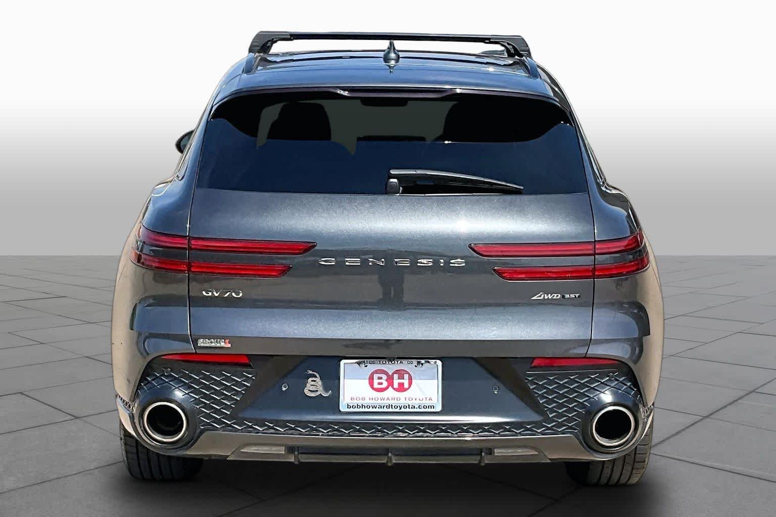 Used 2024 Makalu Gray Genesis 3.5T Sport image 4
