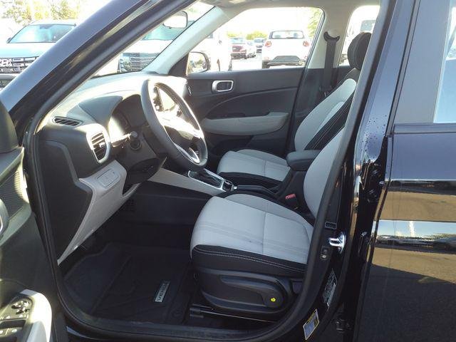 New 2026 Onyx Black Hyundai SEL image 9