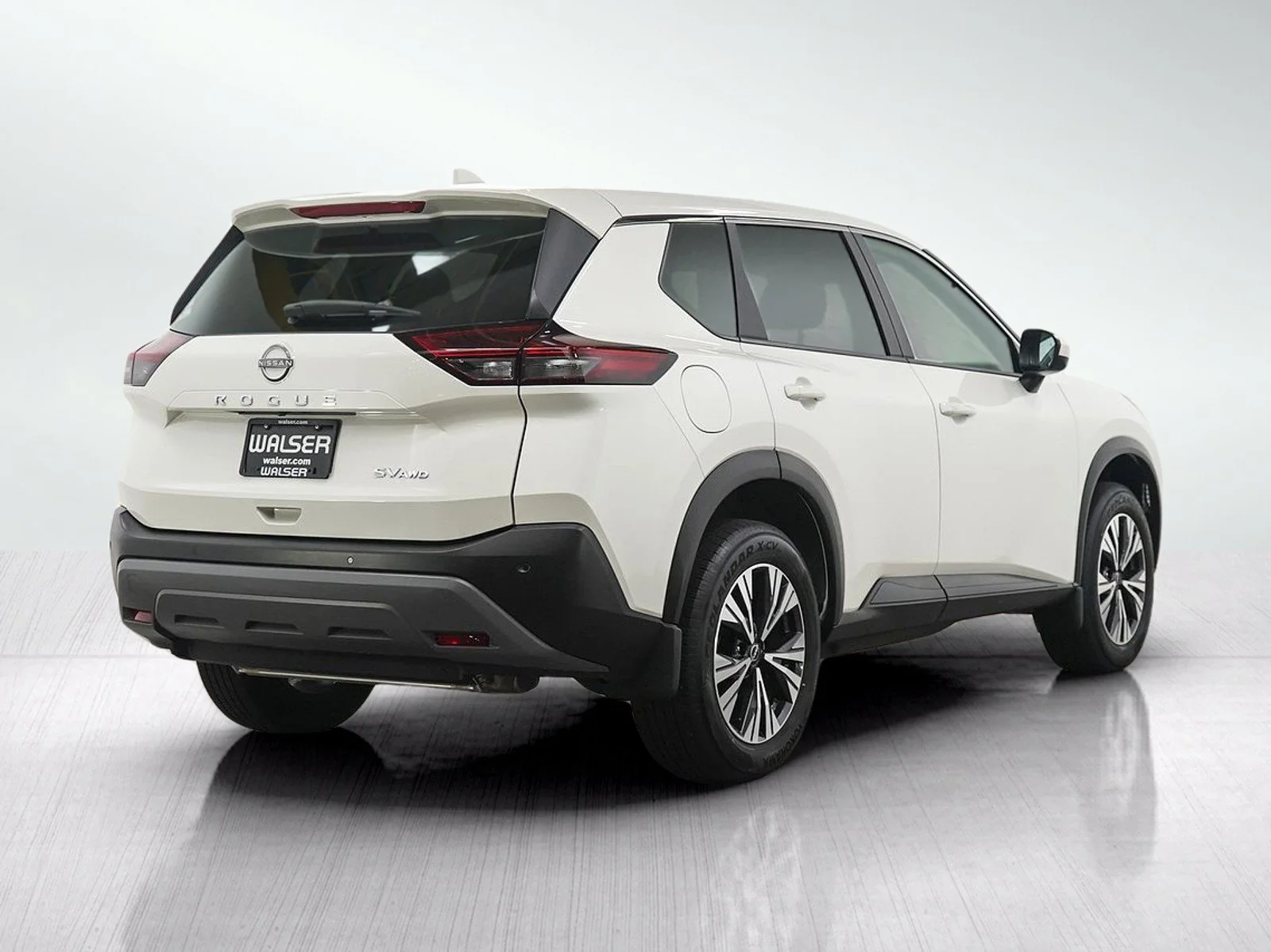 Used 2023 Pearl White Tricoat Nissan SV image 5