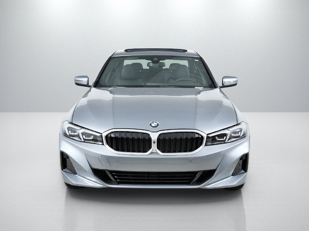 New 2026 Skyscraper Grey Metallic BMW 330i xDrive image 2