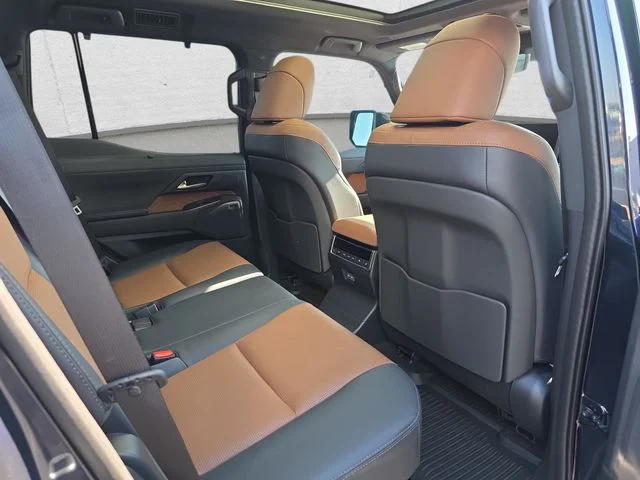 Certified Used 2025 NIGHTFALL MICA Lexus 550 Luxury+ image 11