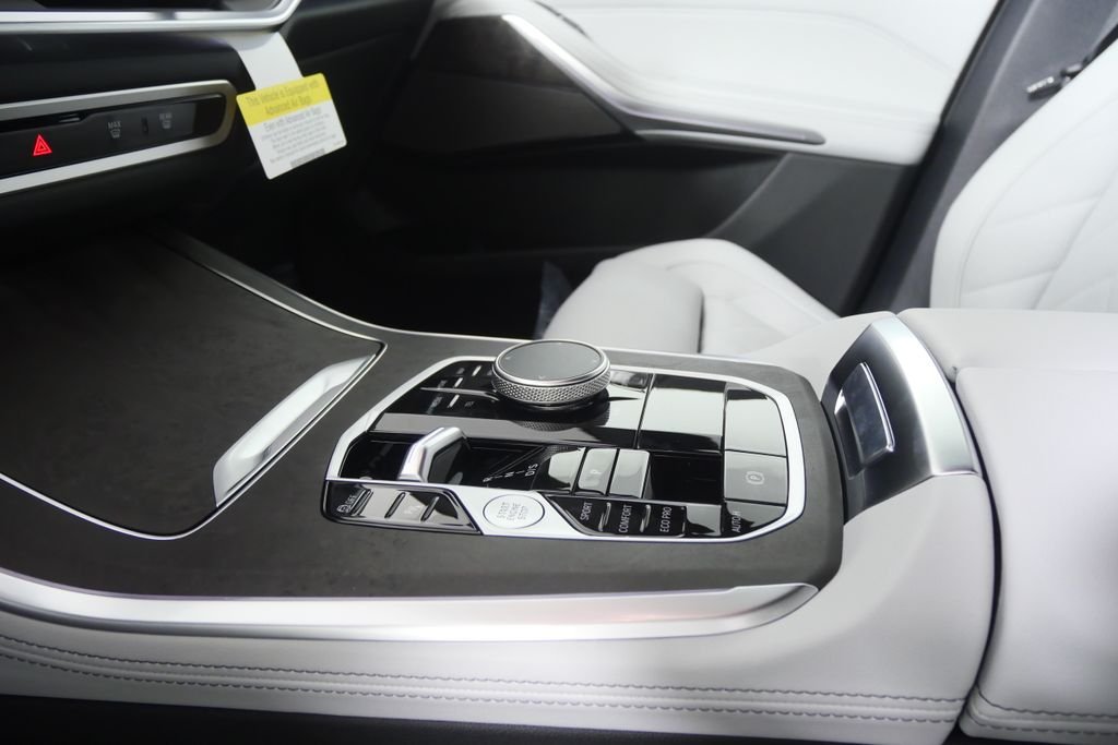 New 2026 Carbon Black Metallic BMW sDrive40i image 22